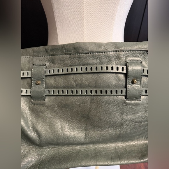 JOELLE HAWKENS Vntg Green Leather Bag Satchel Purse Studded Tassel Zips Hobo - Picture 4 of 11
